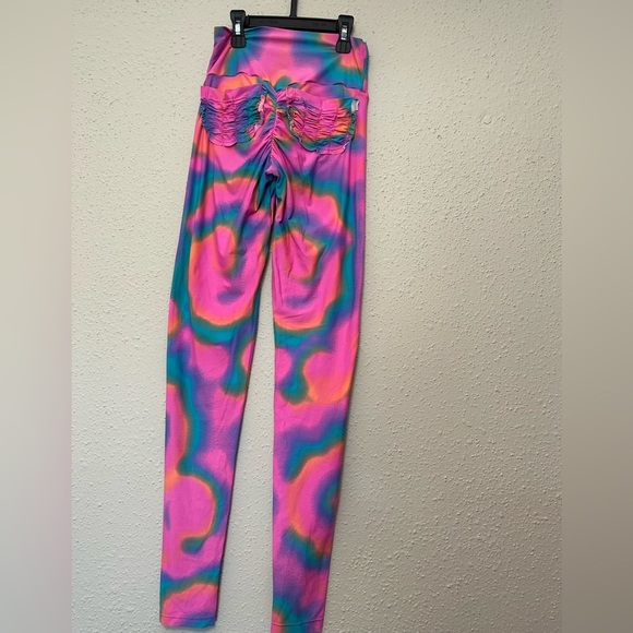 Vibrant Pink and Orange Tie-Dye Leggings - Picture 4 of 5
